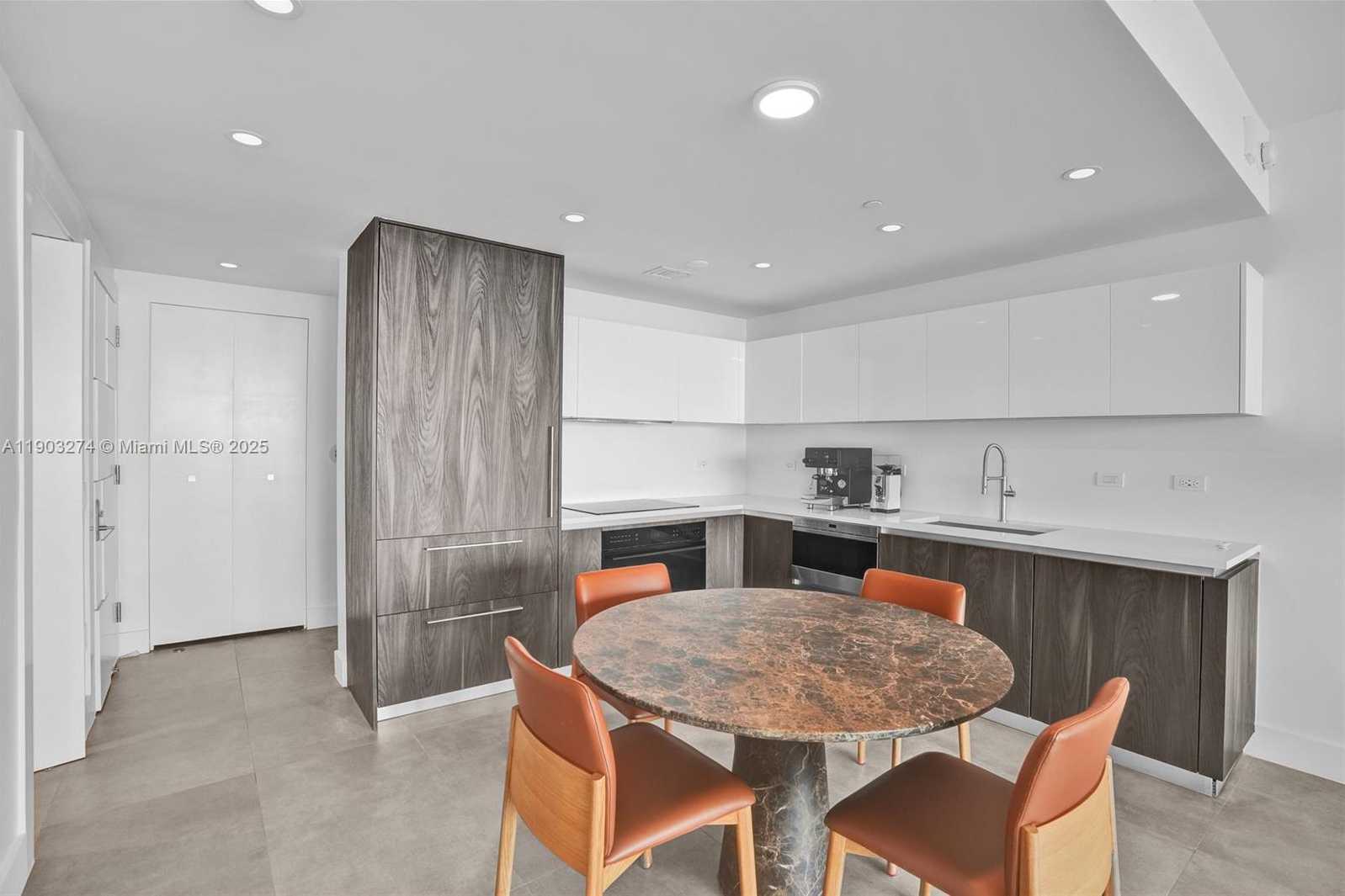 Imagen de Pequeño Objeto