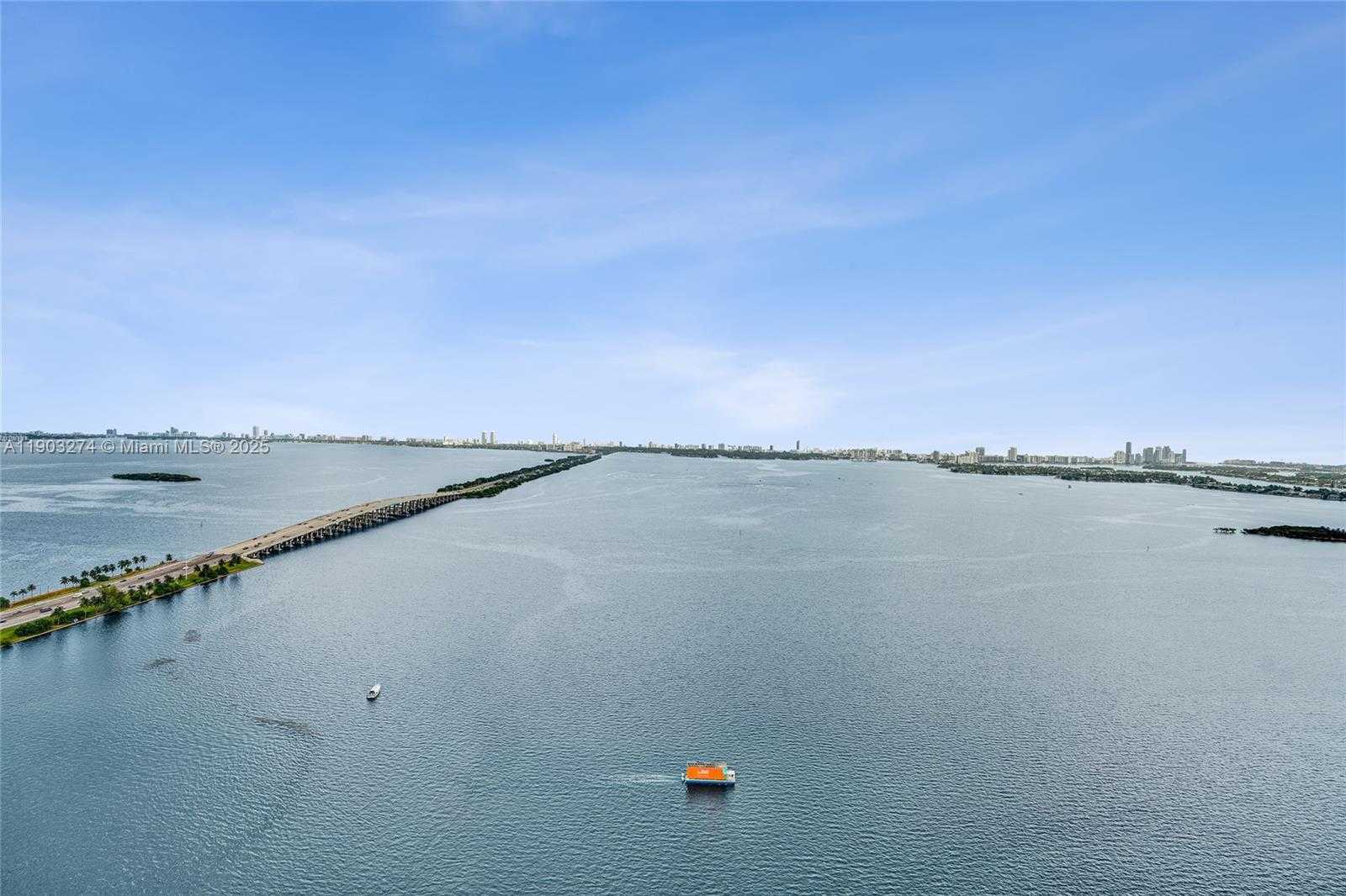 Imagen de Pequeño Objeto