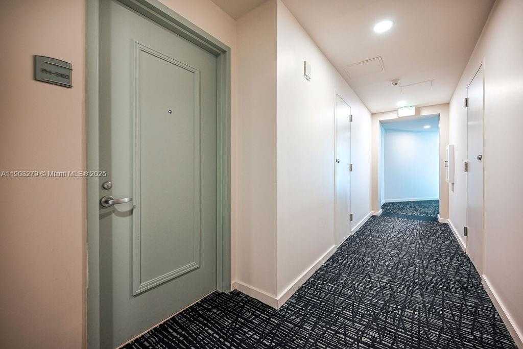 Imagen de Pequeño Objeto