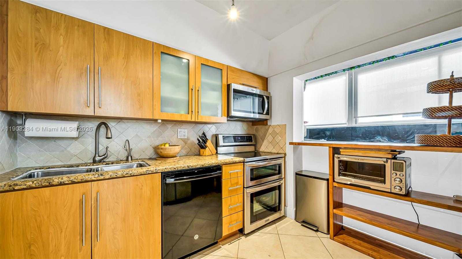 Imagen de Pequeño Objeto