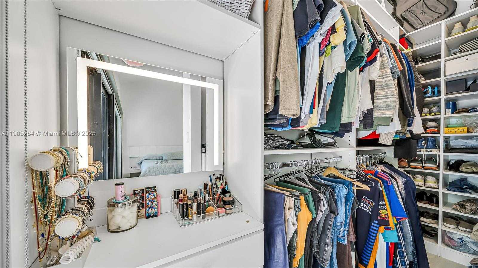 Imagen de Pequeño Objeto