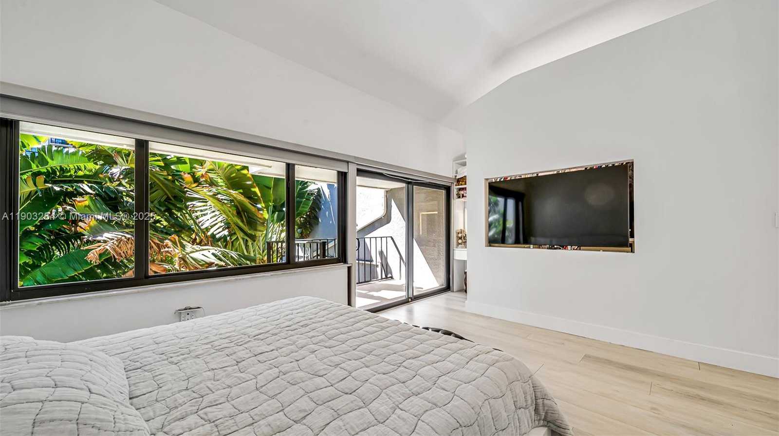 Imagen de Pequeño Objeto