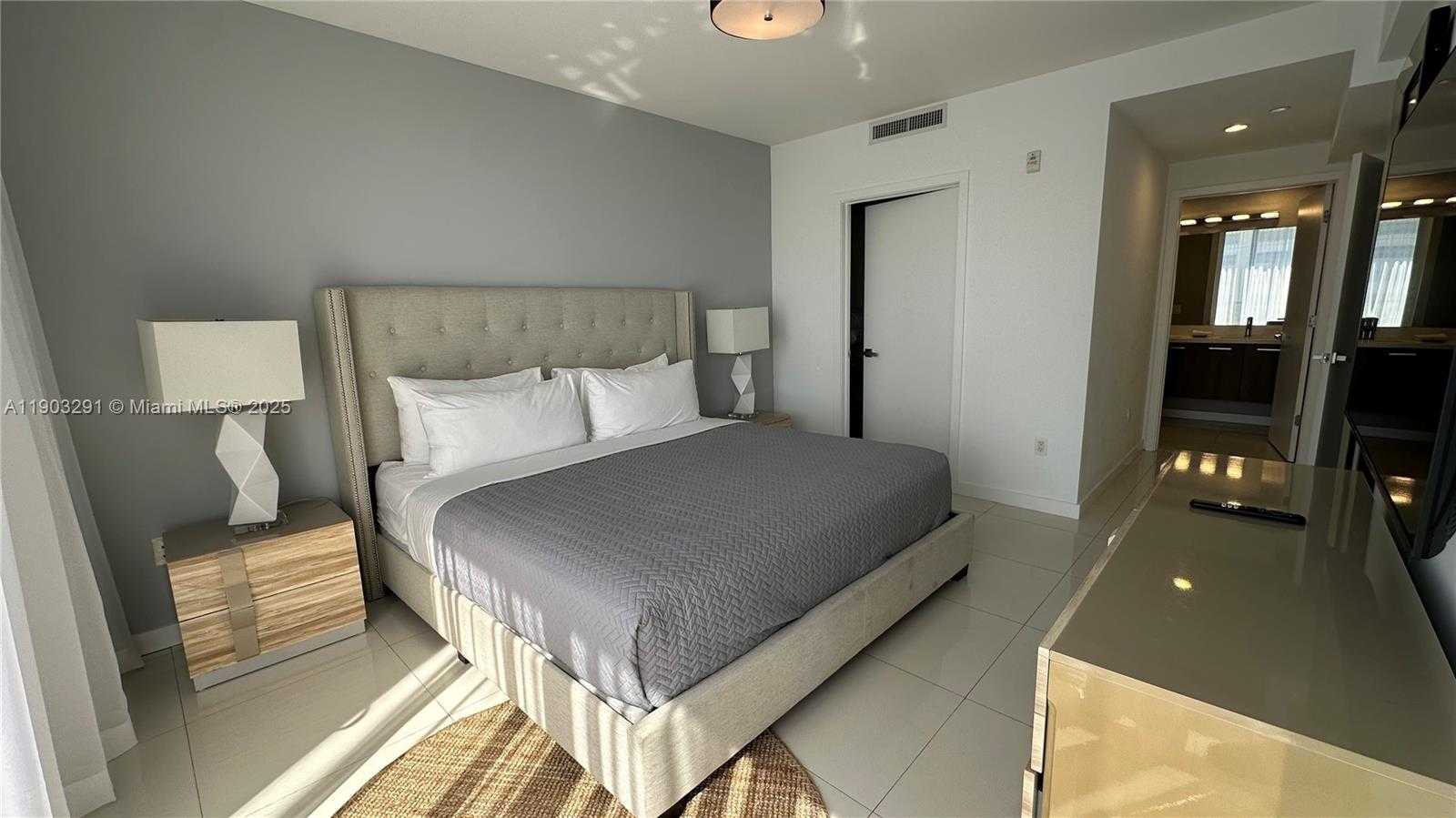 Small Image of 1120 98TH ST #304, Bay Harbor Islands Number 17