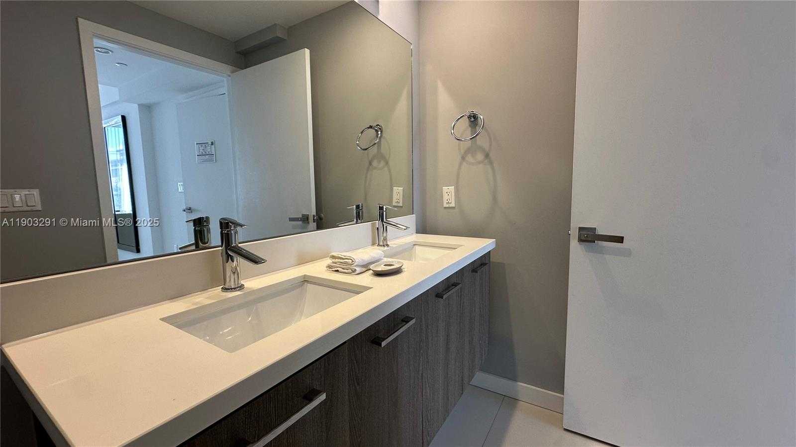 Small Image of 1120 98TH ST #304, Bay Harbor Islands Number 27