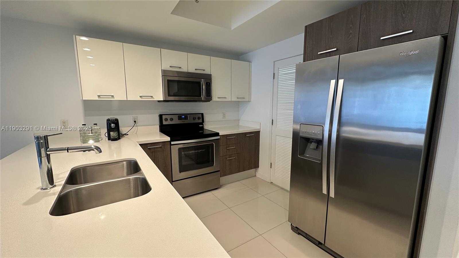 Small Image of 1120 98TH ST #304, Bay Harbor Islands Number 4