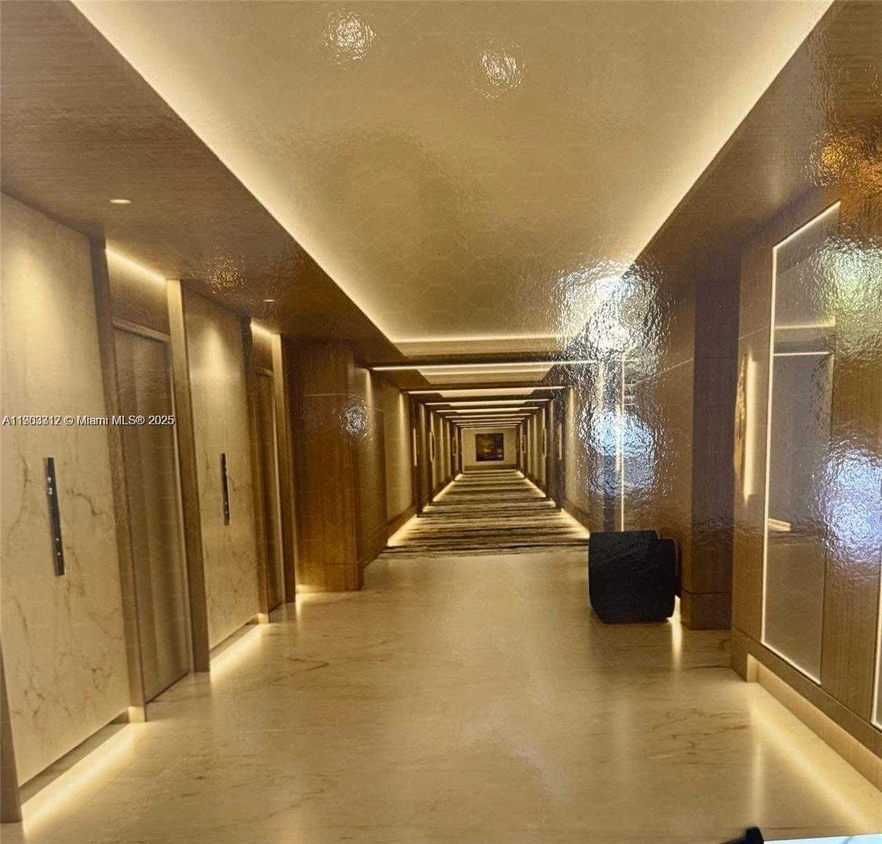 Small Image of 10185 COLLINS #308, Bal Harbour Number 11