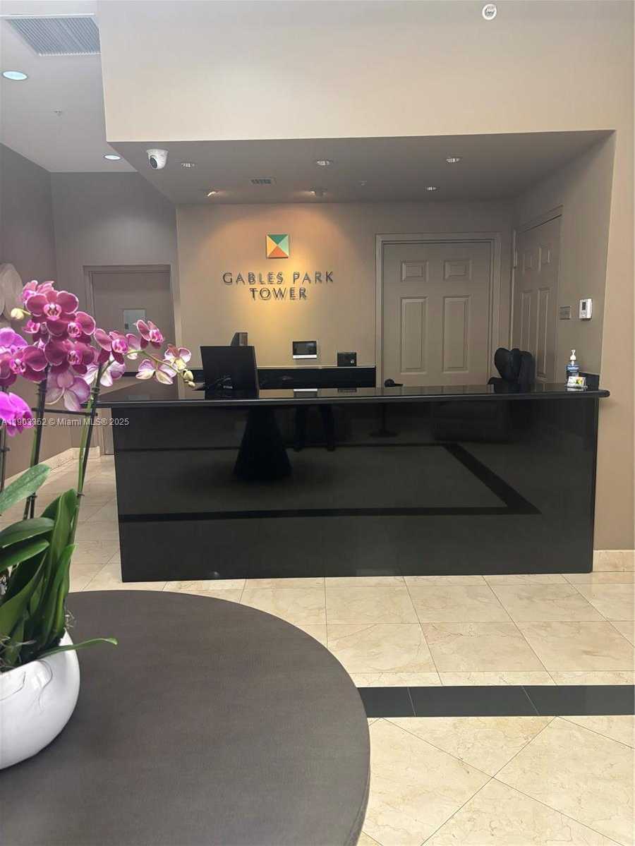 Small Image of 357 ALMERIA AVE #906, Coral Gables Number 5