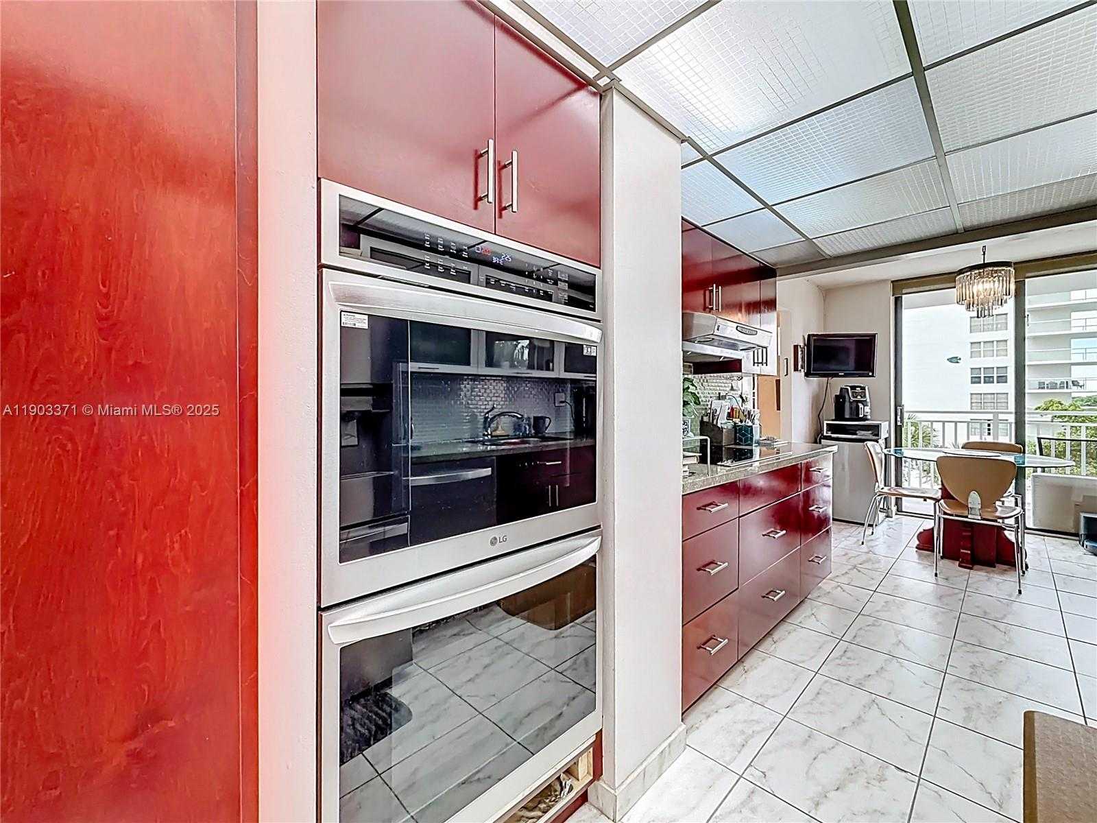 Small Image of 210 174TH ST #409, Sunny Isles Beach Number 5