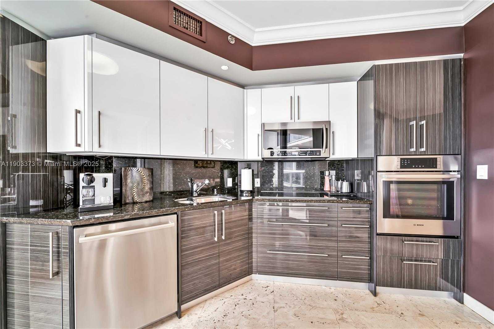 Imagen de Pequeño Objeto