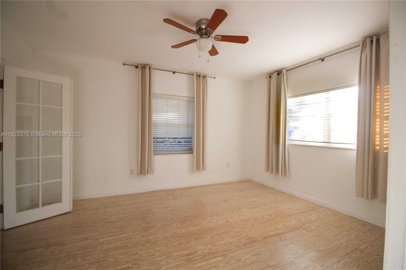 Small Image of 73 EDGEWATER DR #3, Coral Gables Number 10