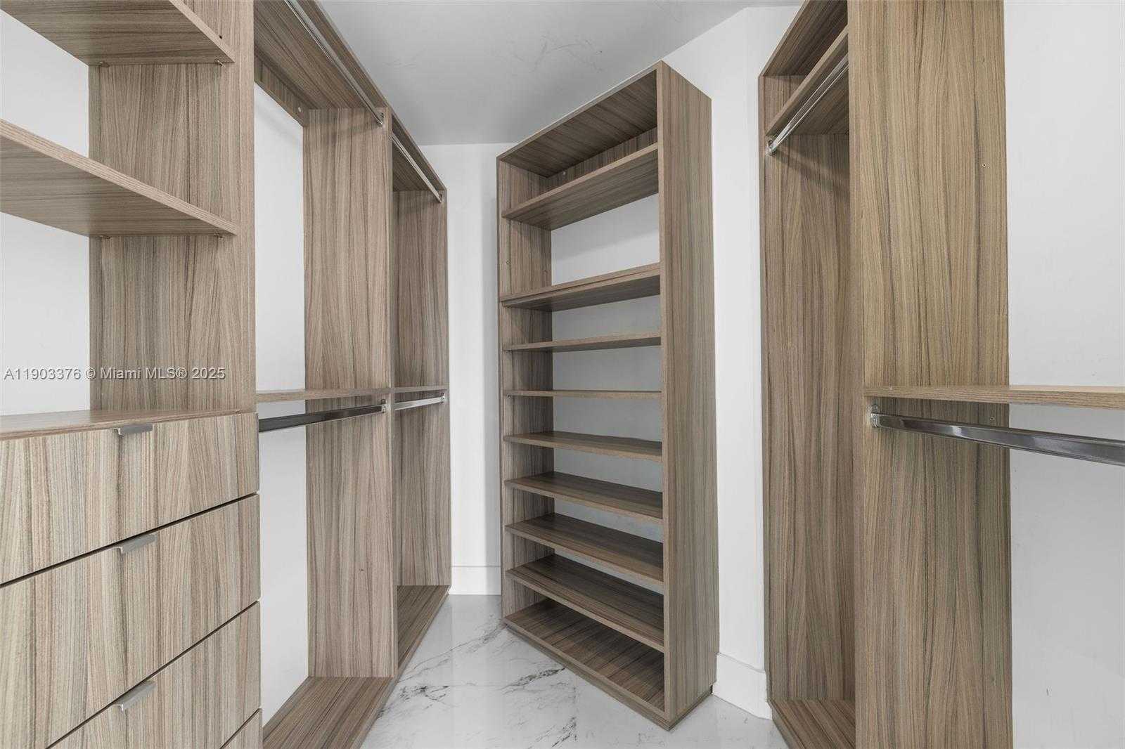 Small Image of 1300 BRICKELL BAY DR #2402, Miami Number 14