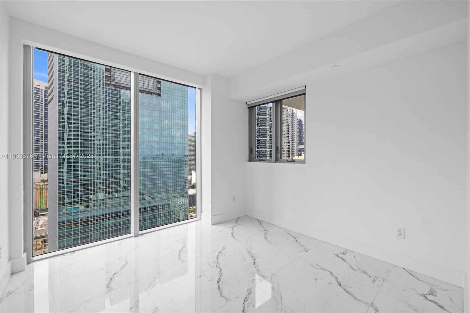 Small Image of 1300 BRICKELL BAY DR #2402, Miami Number 17