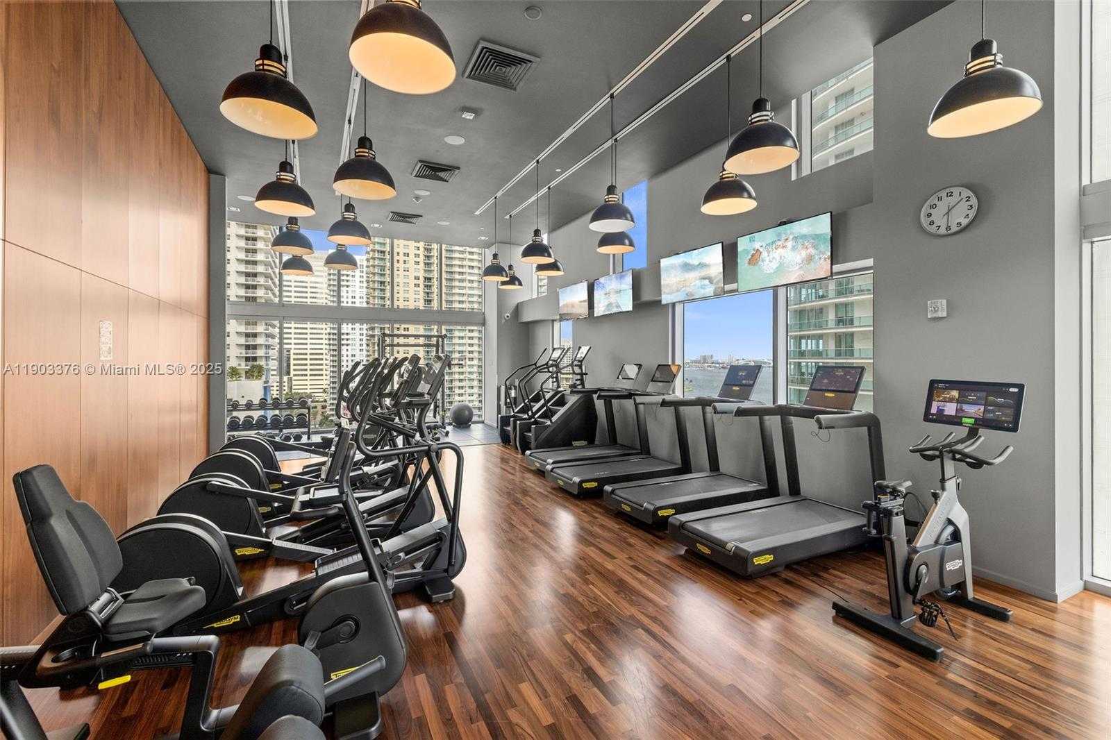 Small Image of 1300 BRICKELL BAY DR #2402, Miami Number 25