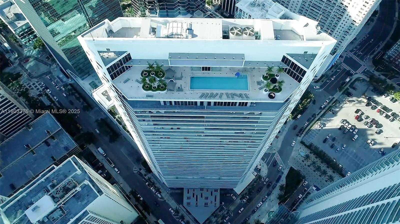 Small Image of 1300 BRICKELL BAY DR #2402, Miami Number 27