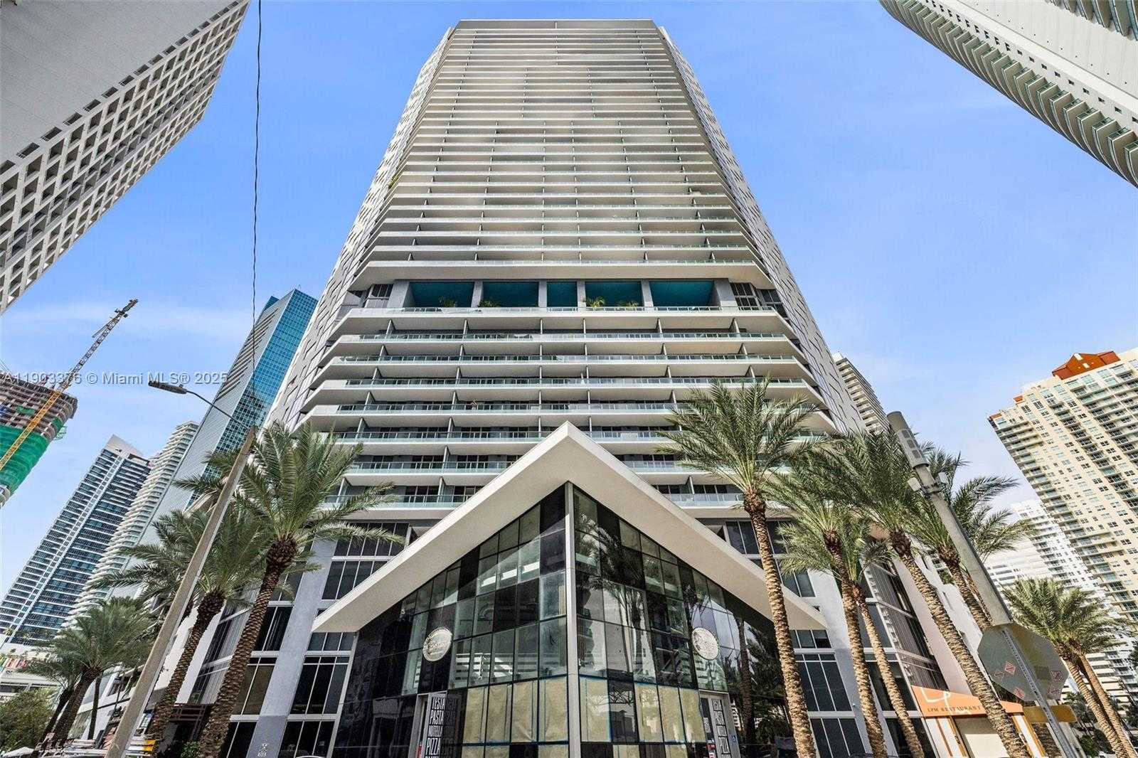 Small Image of 1300 BRICKELL BAY DR #2402, Miami Number 3