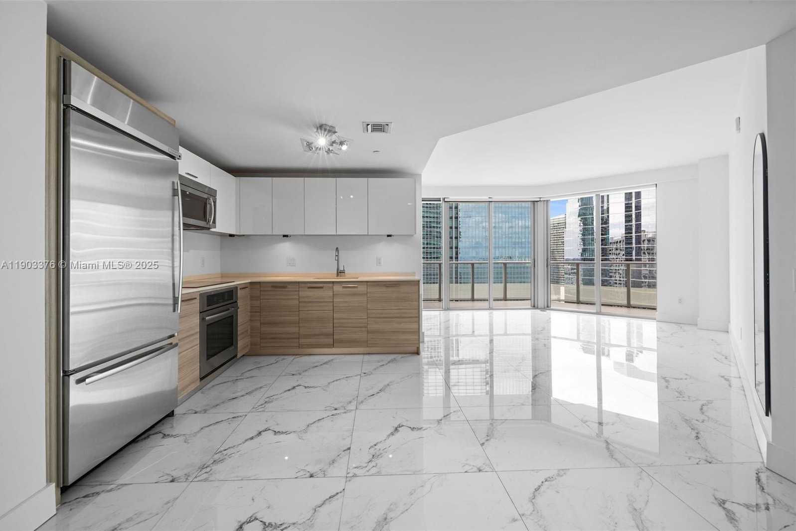 Small Image of 1300 BRICKELL BAY DR #2402, Miami Number 7