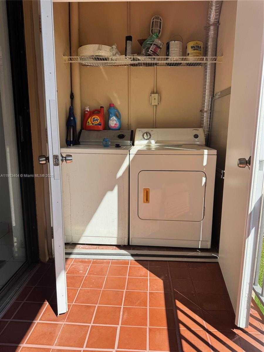 Small Image of 14401 NORTH KENDALL DR #303N, Miami Number 13