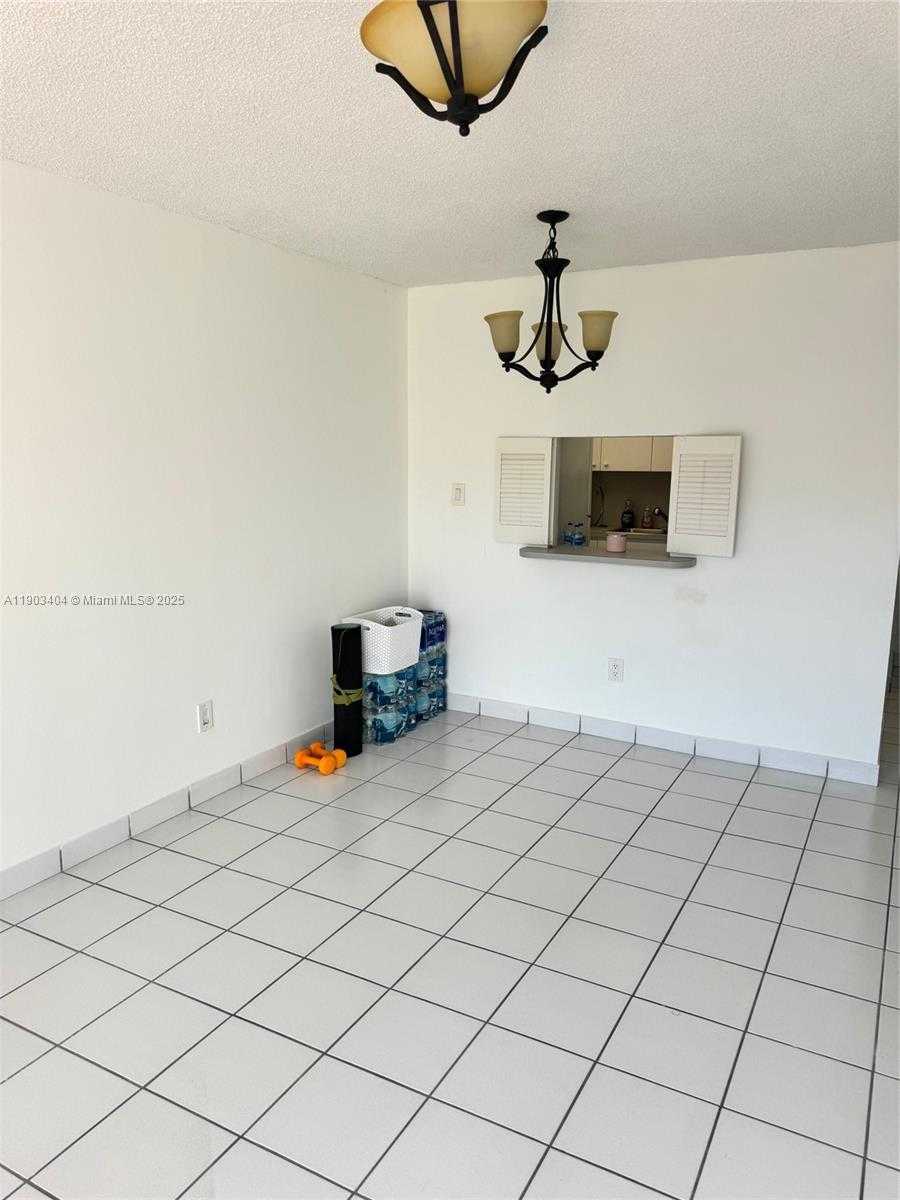 Small Image of 14401 NORTH KENDALL DR #303N, Miami Number 6