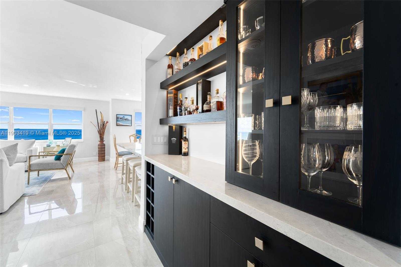 Imagen de Pequeño Objeto