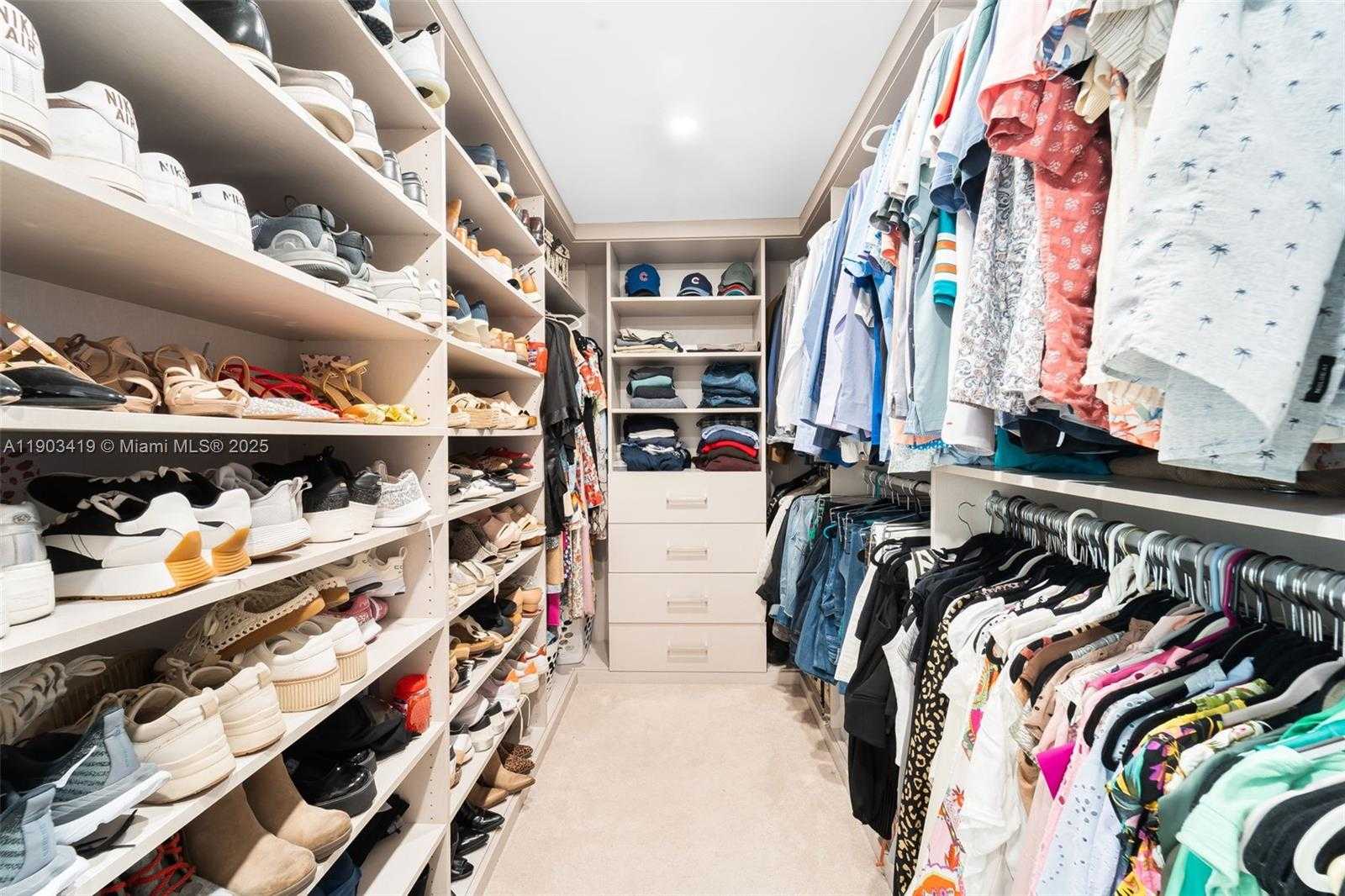 Imagen de Pequeño Objeto