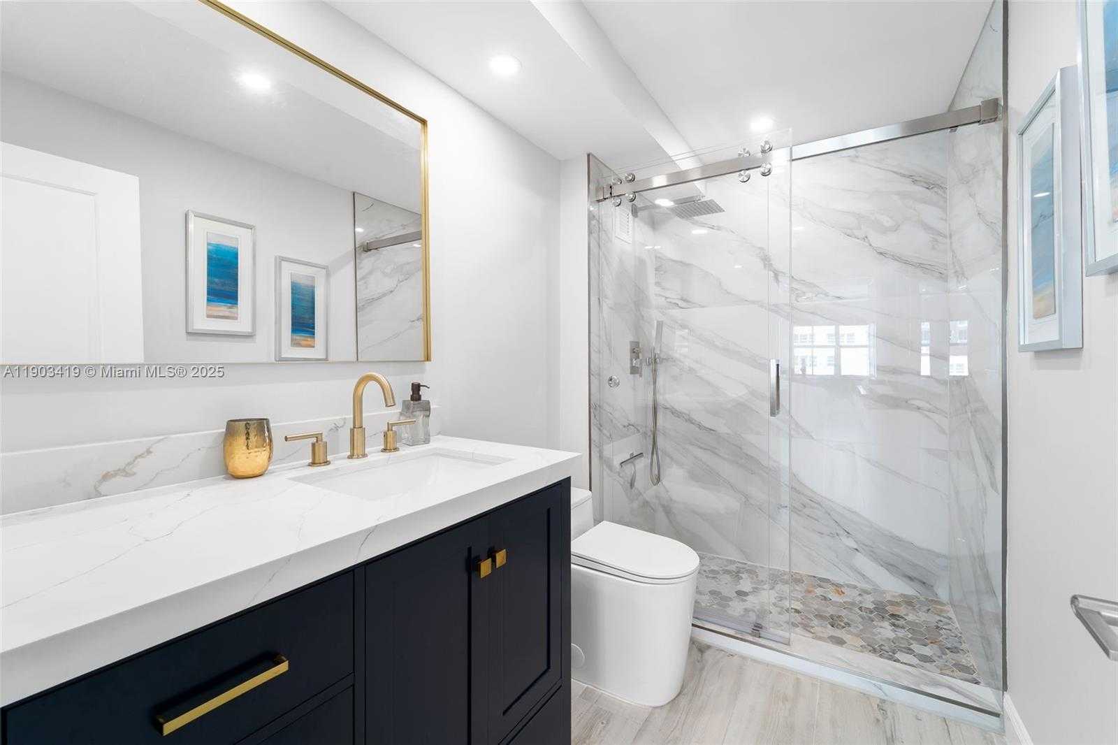 Imagen de Pequeño Objeto