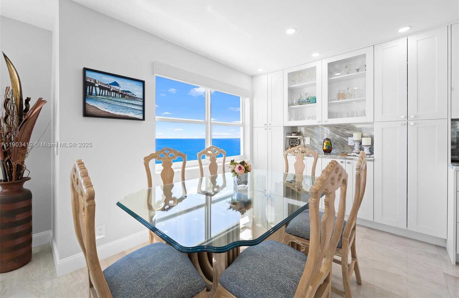 Imagen de Pequeño Objeto