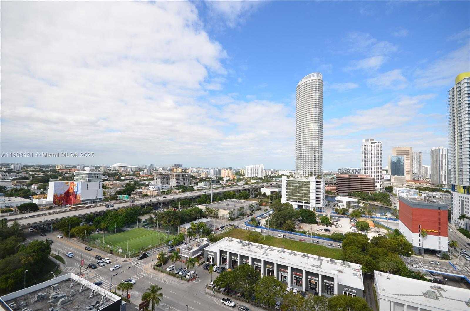 Imagen de Pequeño Objeto