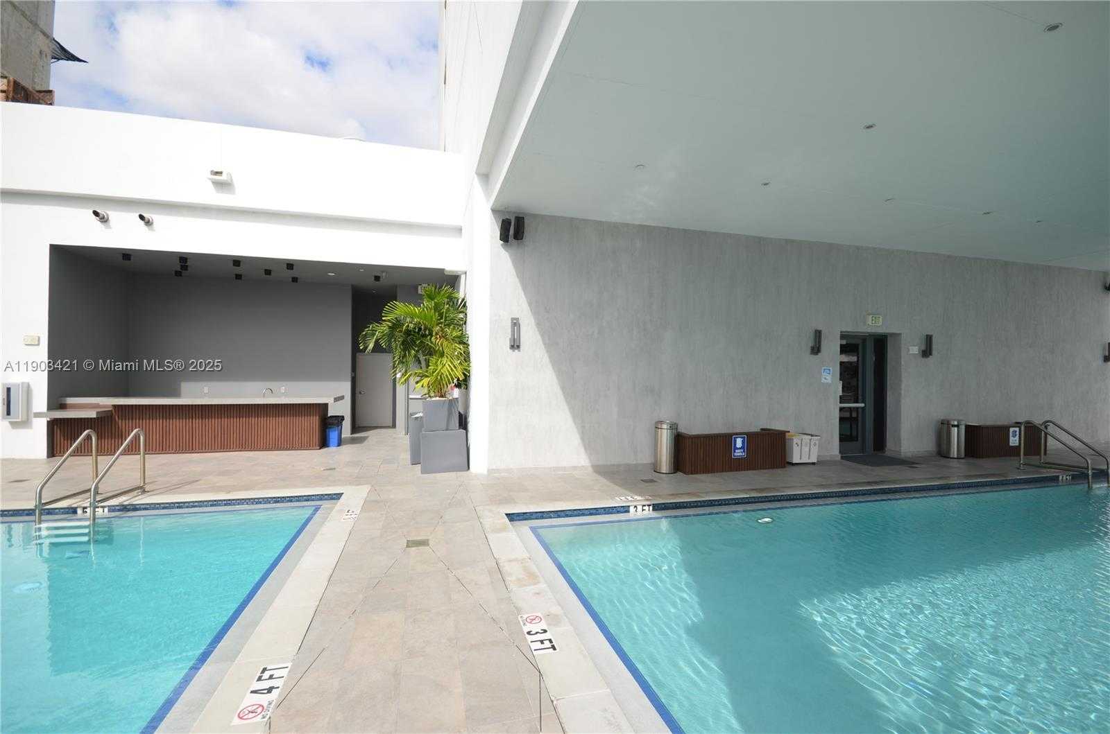 Imagen de Pequeño Objeto