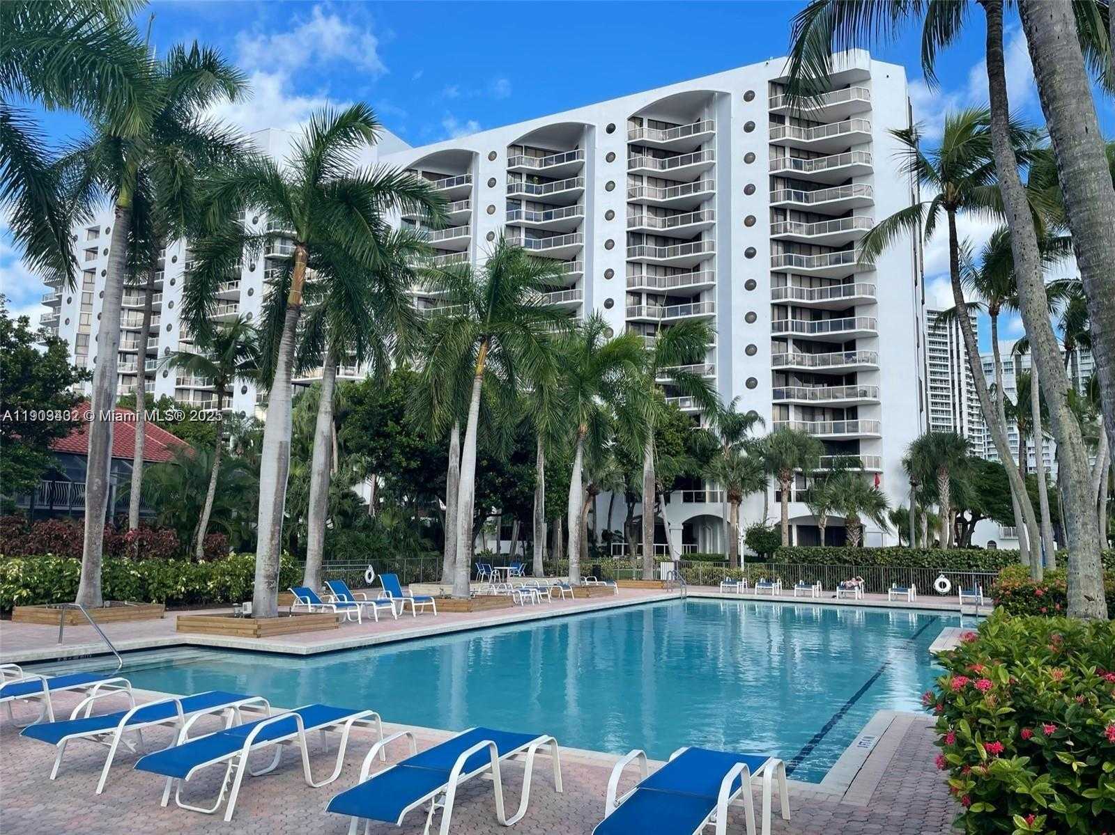 Small Image of 3610 YACHT CLUB DR #1416, Aventura Number 22