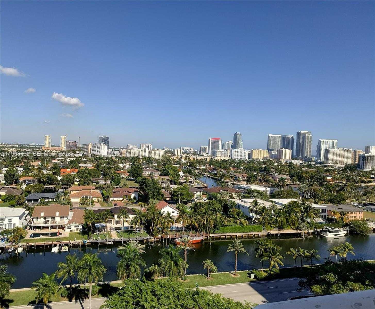 Small Image of 3610 YACHT CLUB DR #1416, Aventura Number 44