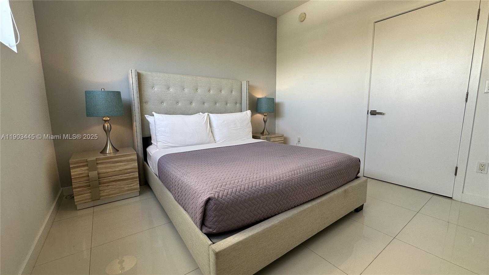 Imagen de Pequeño Objeto