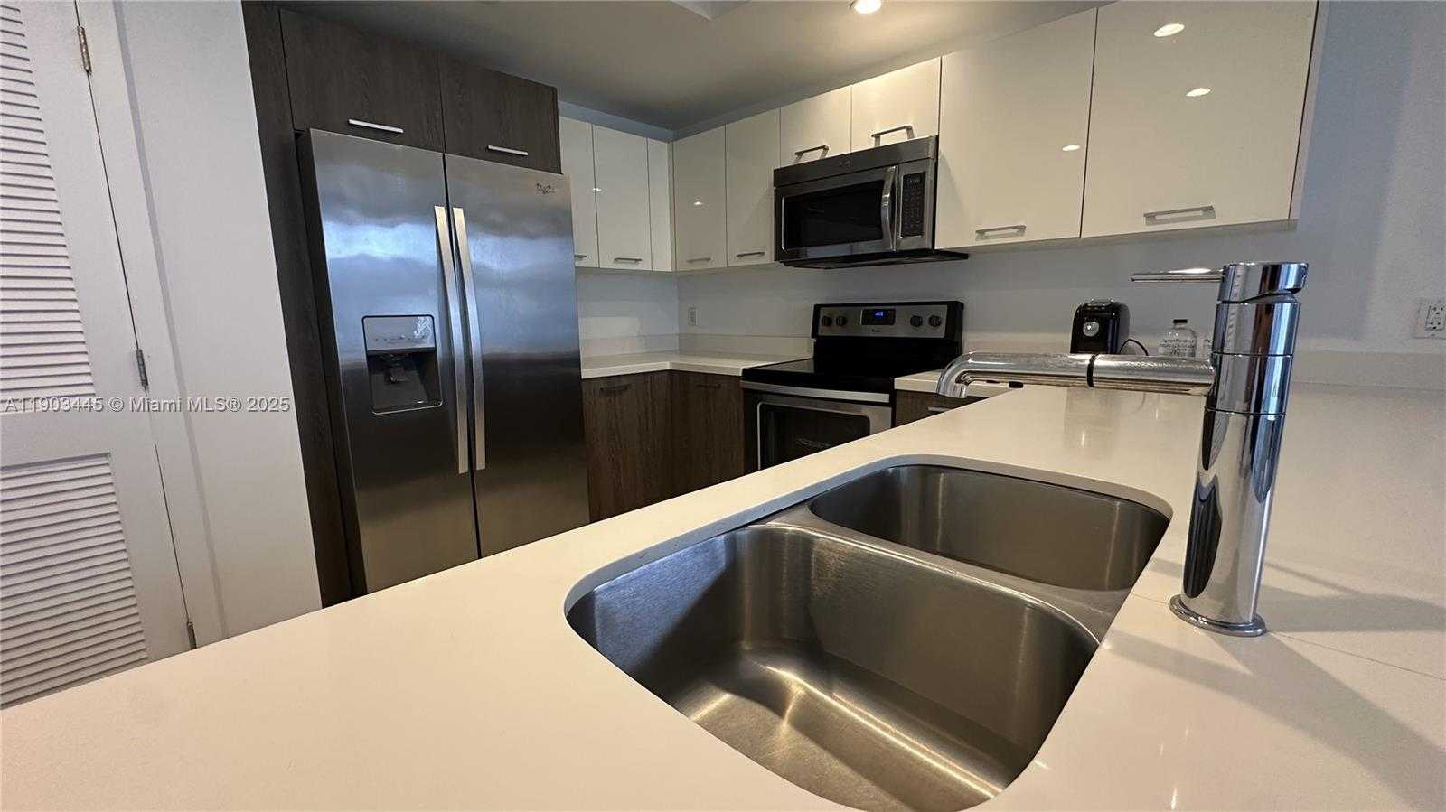 Imagen de Pequeño Objeto