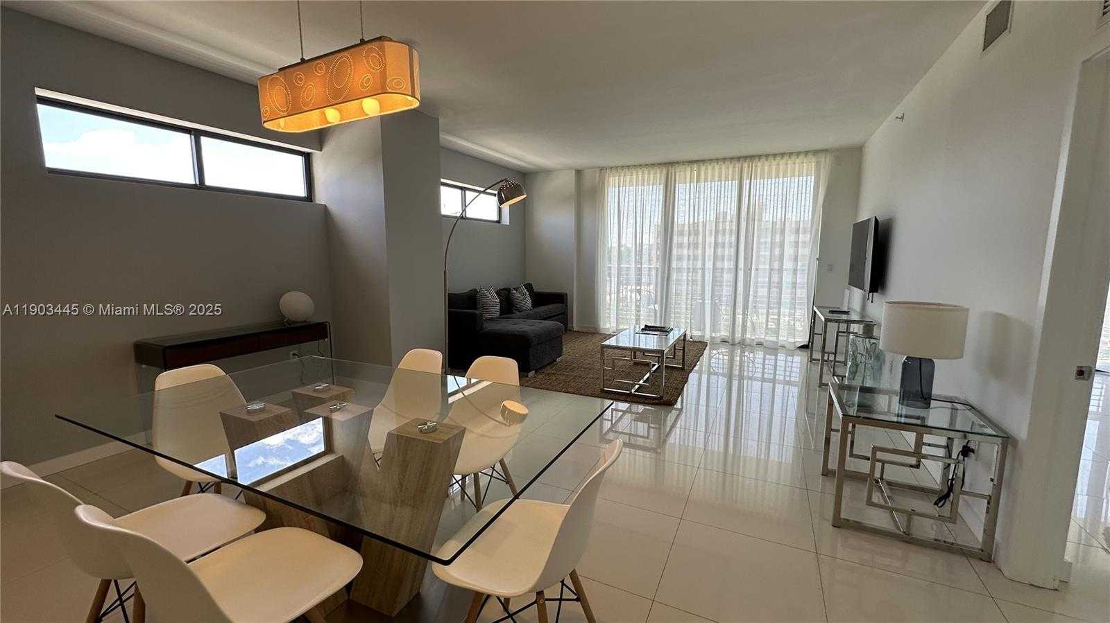 Imagen de Pequeño Objeto