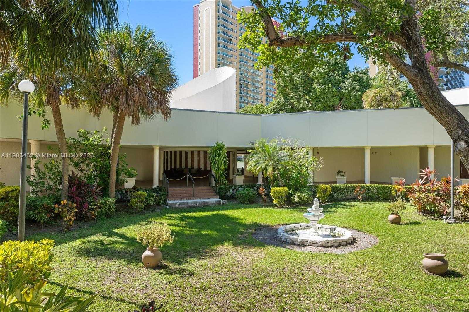 Small Image of 17021 NORTH BAY RD #516, Sunny Isles Beach Number 13