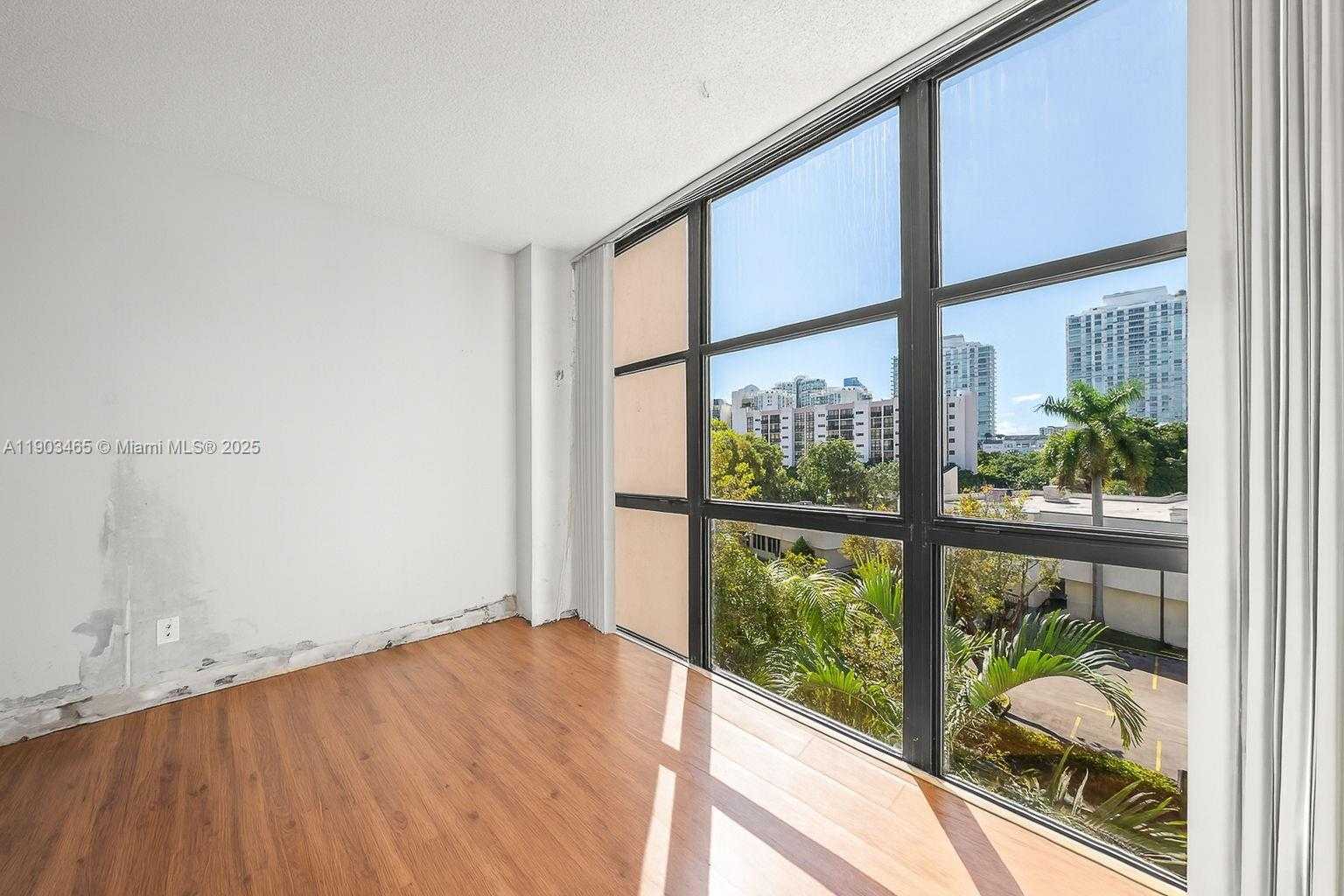 Small Image of 17021 NORTH BAY RD #516, Sunny Isles Beach Number 6