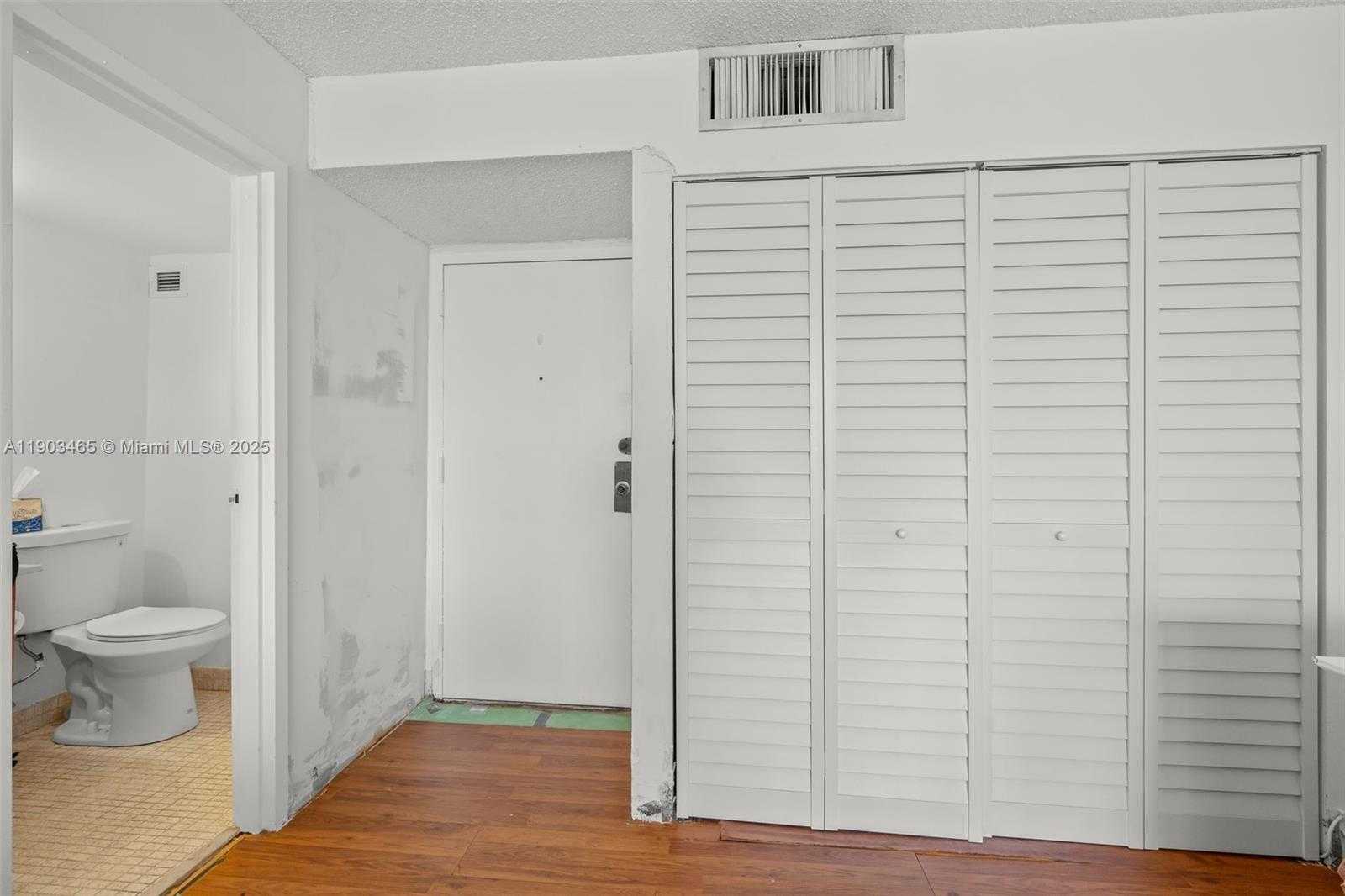 Small Image of 17021 NORTH BAY RD #516, Sunny Isles Beach Number 9