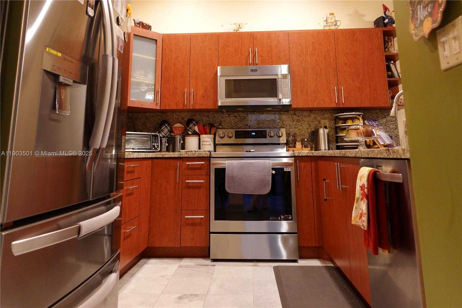 Small Image of 17450 NORTH WEST 66TH CT, Hialeah Number 17