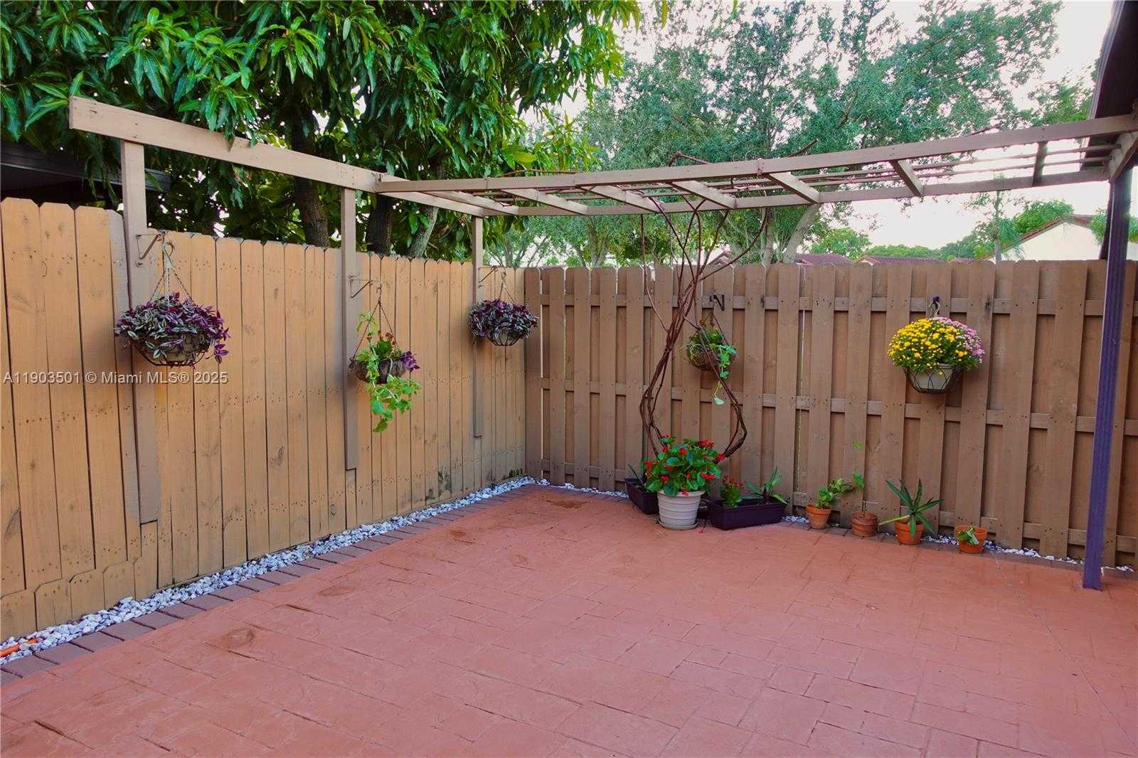 Small Image of 17450 NORTH WEST 66TH CT, Hialeah Number 21