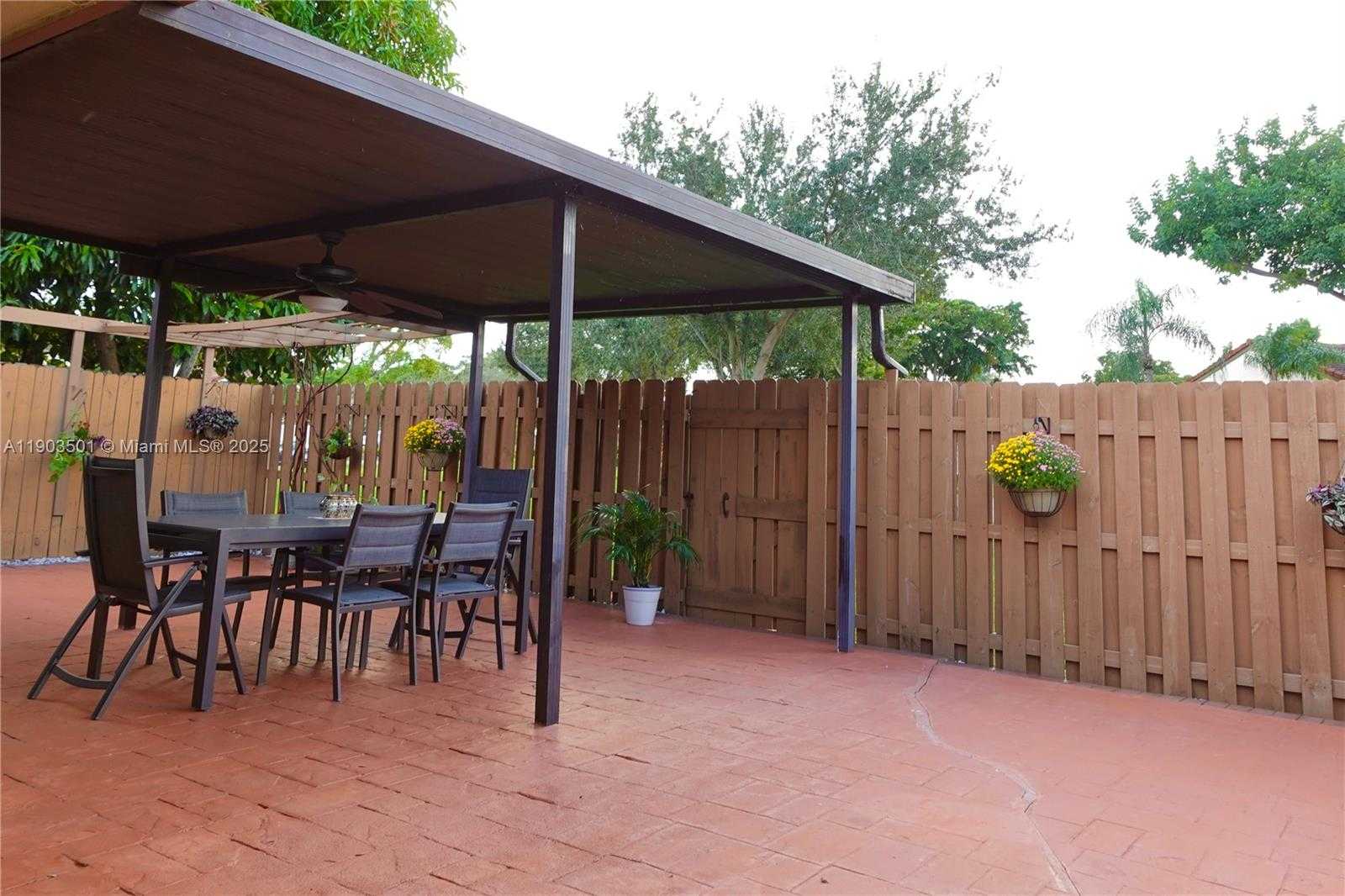 Small Image of 17450 NORTH WEST 66TH CT, Hialeah Number 22