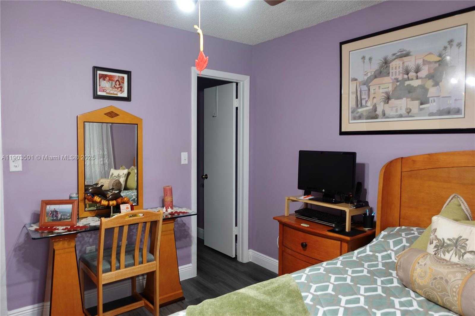 Small Image of 17450 NORTH WEST 66TH CT, Hialeah Number 38