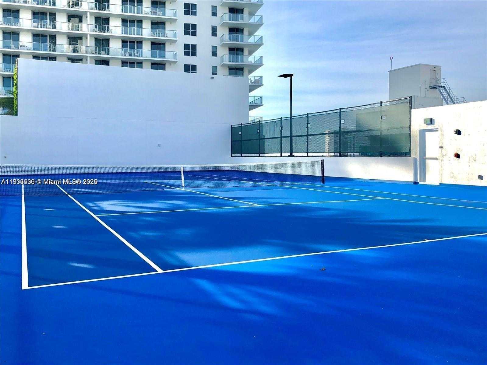 Imagen de Pequeño Objeto