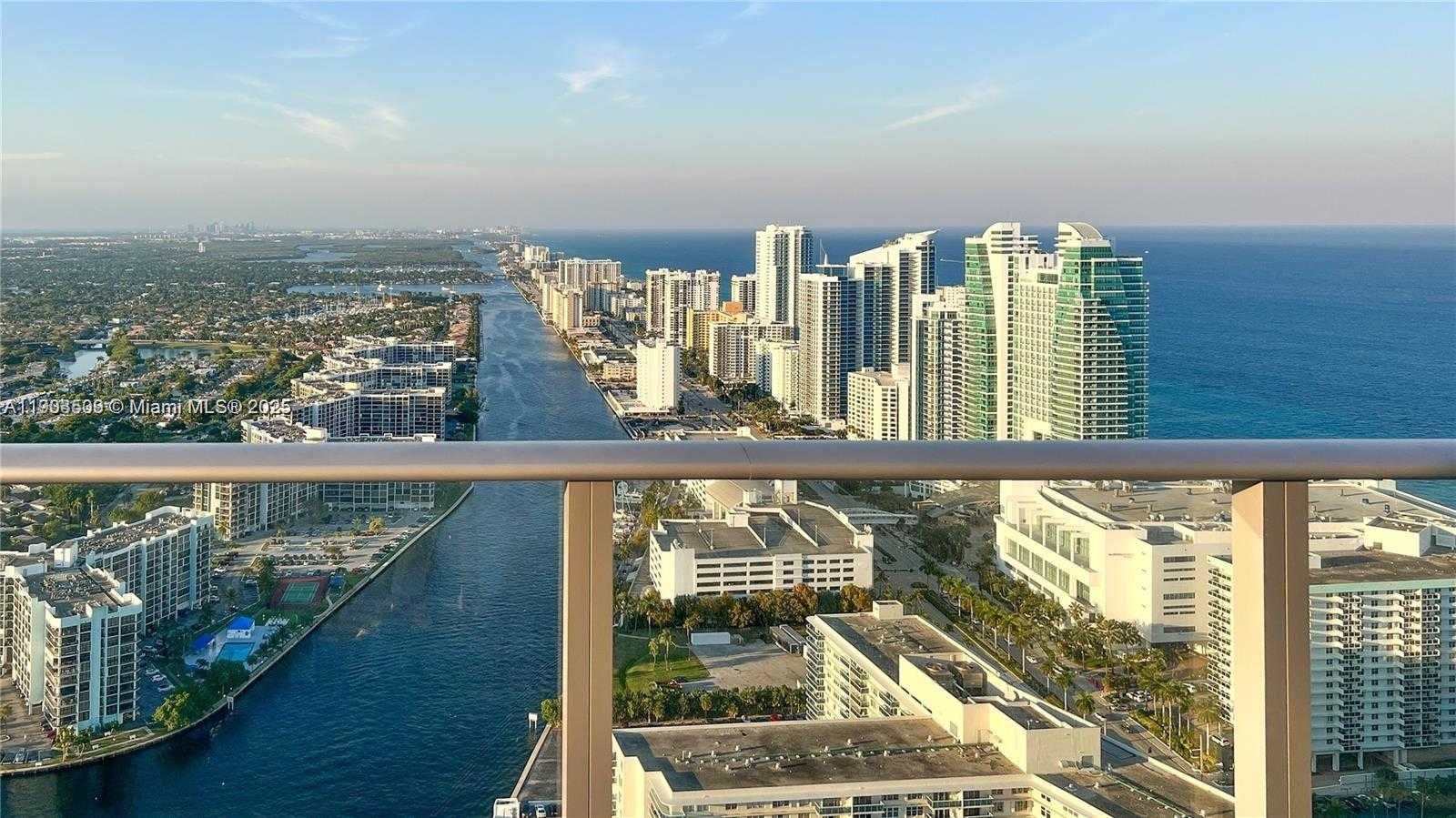 Imagen de Pequeño Objeto