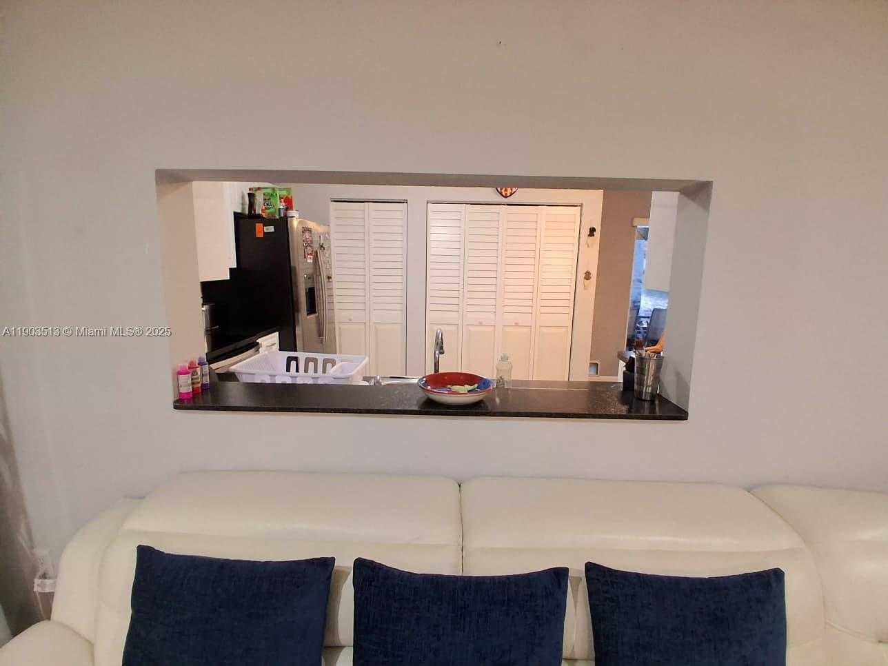 Small Image of 10830 NORTH WEST 8TH ST, Pembroke Pines Number 15