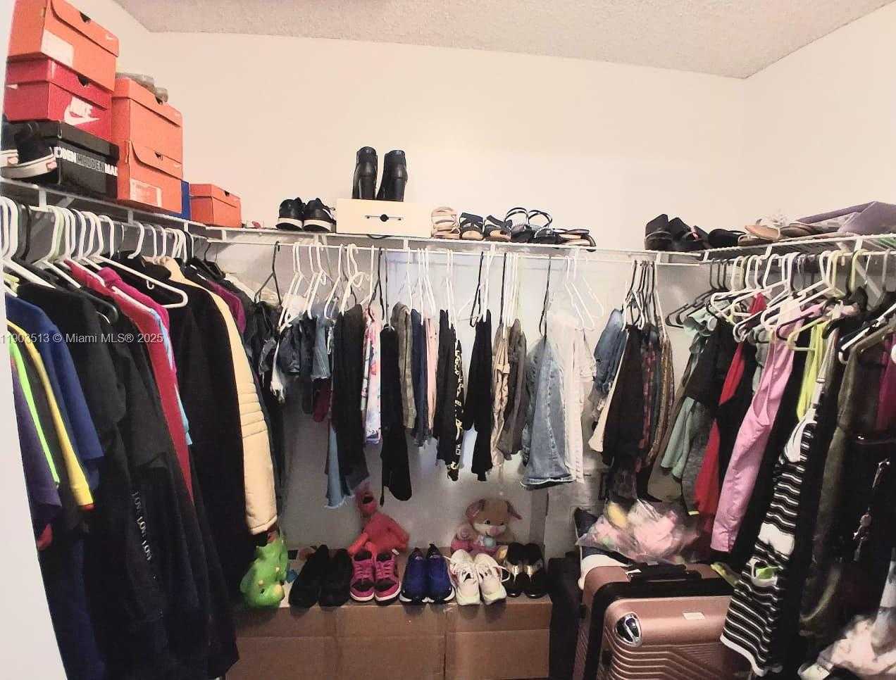 Small Image of 10830 NORTH WEST 8TH ST, Pembroke Pines Number 38