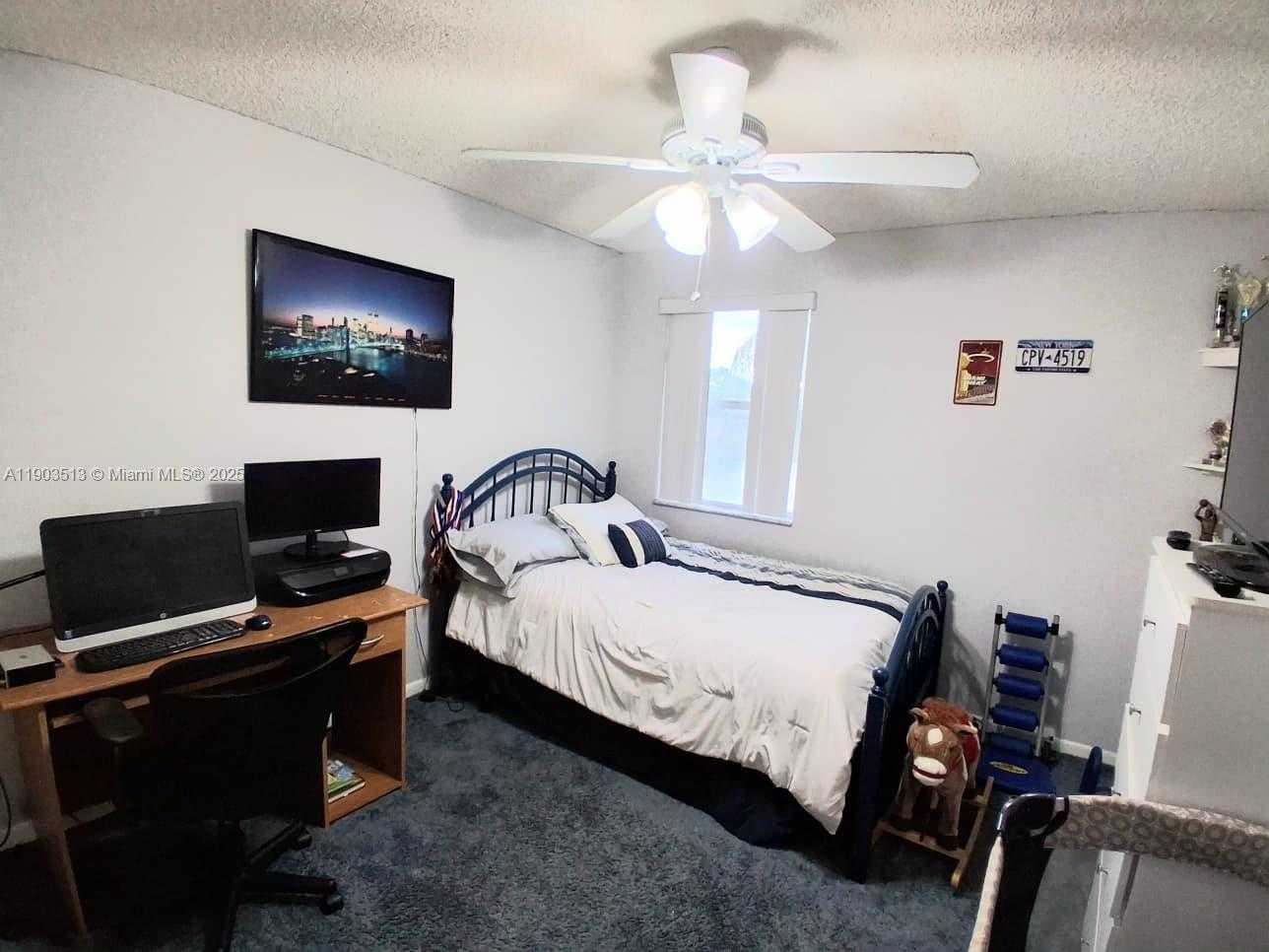 Small Image of 10830 NORTH WEST 8TH ST, Pembroke Pines Number 40