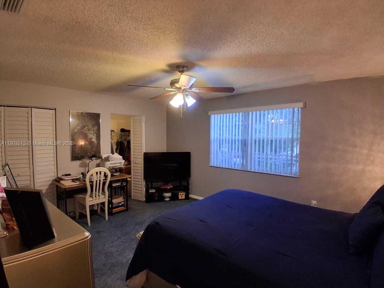 Small Image of 10830 NORTH WEST 8TH ST, Pembroke Pines Number 41