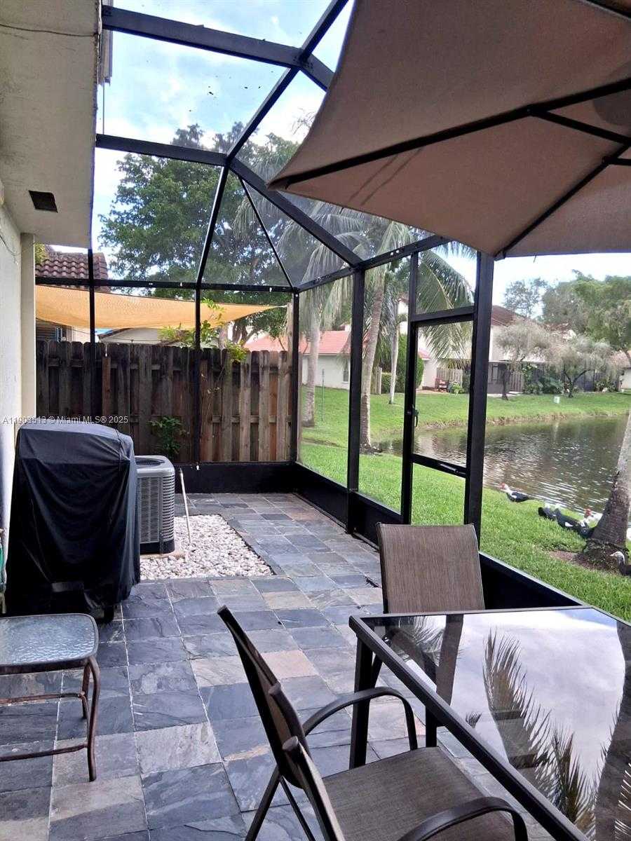 Small Image of 10830 NORTH WEST 8TH ST, Pembroke Pines Number 42