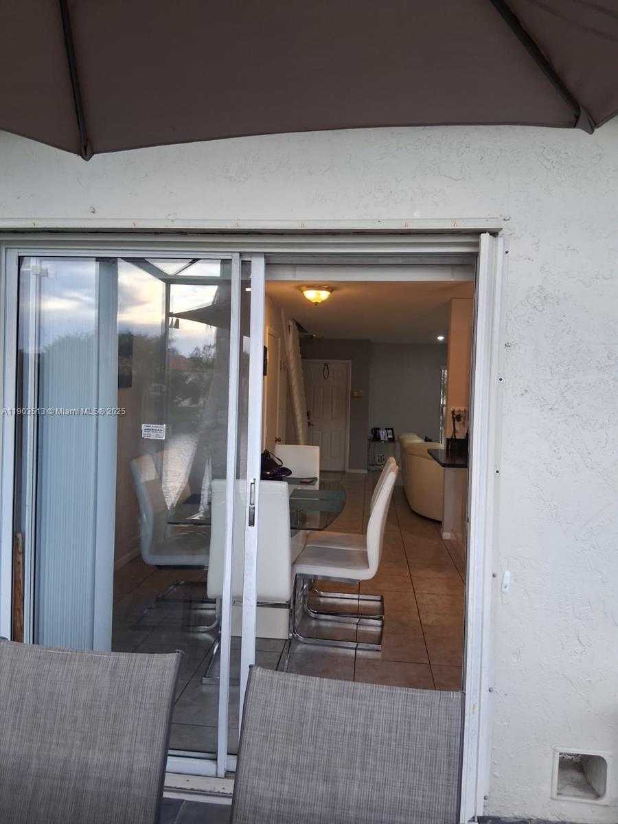 Small Image of 10830 NORTH WEST 8TH ST, Pembroke Pines Number 47