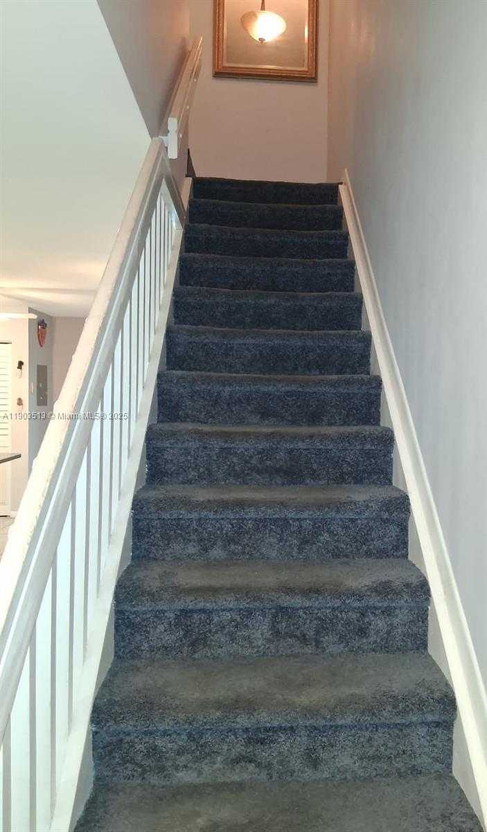 Small Image of 10830 NORTH WEST 8TH ST, Pembroke Pines Number 8