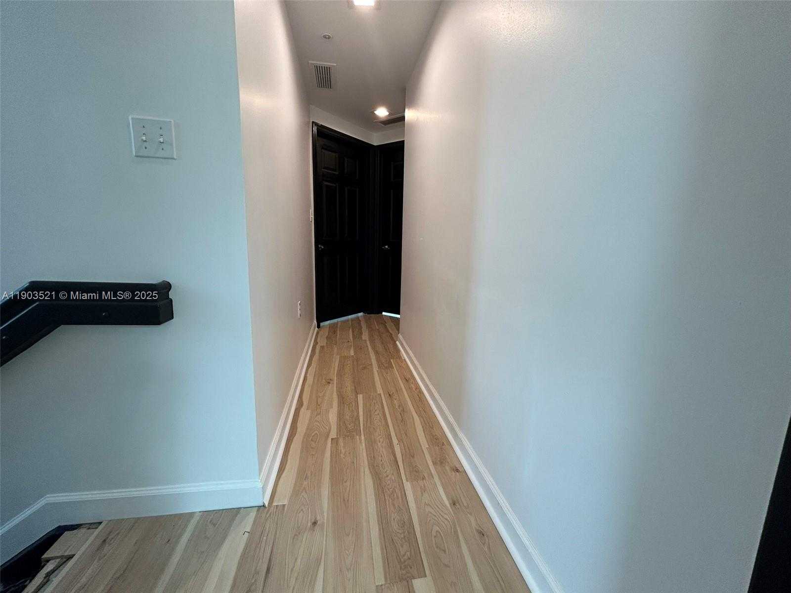 Imagen de Pequeño Objeto